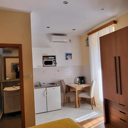 Miljas 1 Appartement *