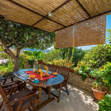 Διαμέρισμα Miljas 1 *