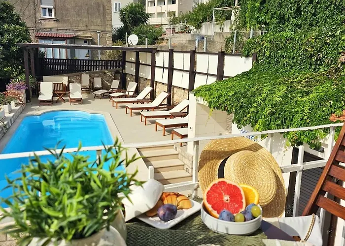 Apartment Miljas 1 *