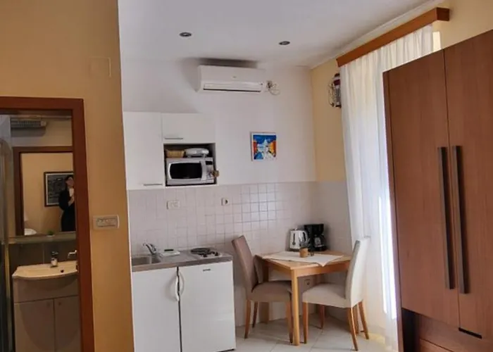 Miljas 1 Apartment *