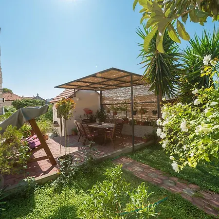 Miljas 1 Apartment